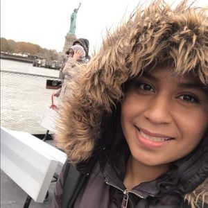 Meet your Posher, Roslyn